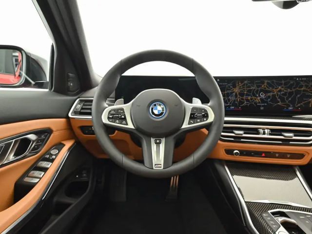 BMW 330 330e Sedan xDrive