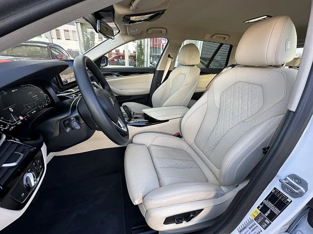 BMW 530 530e Touring