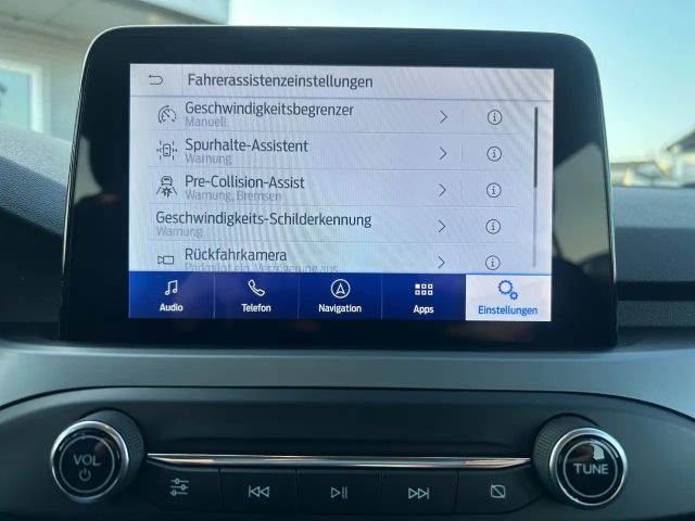 Ford Focus Cool & Connect