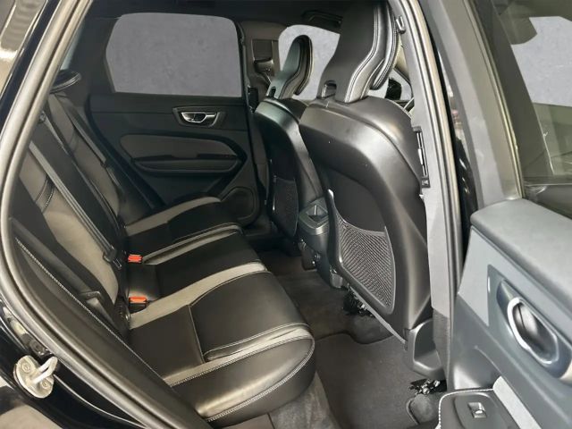 Volvo XC60 Dark Plus