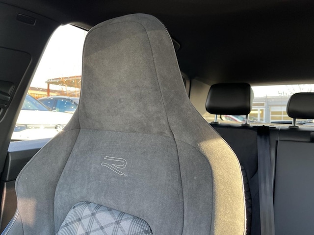 Volkswagen Golf 2.0 TDI DSG R-Line