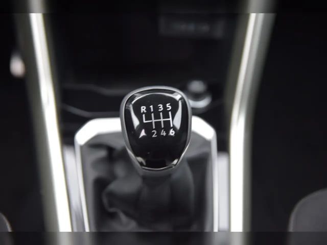 Volkswagen T-Roc Move