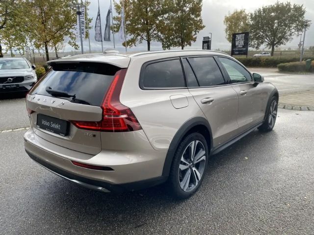 Volvo V60 Cross Country AWD Ultimate