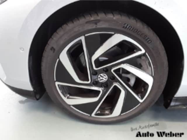 Volkswagen ID.7 IQ.Drive Pro