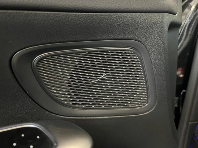 Mercedes-Benz C 220 AMG Line C 220 d Sedan