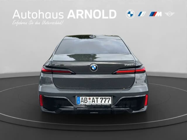 BMW 740 740d M-Sport Sedan xDrive