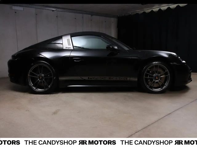 Porsche 911 4 Cabrio GTS Targa