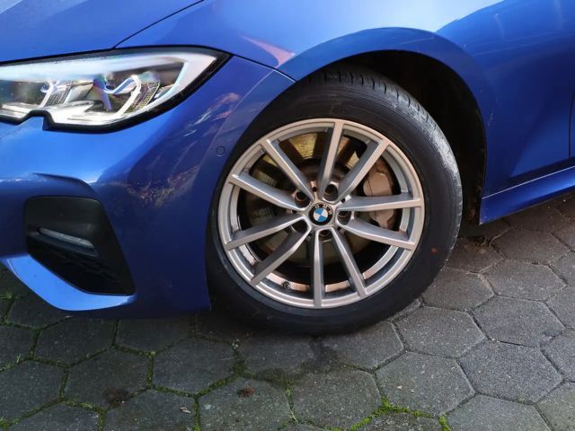 BMW 330 330i M-Sport Touring xDrive