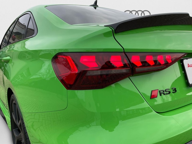 Audi RS3 Quattro S-Tronic Sedan