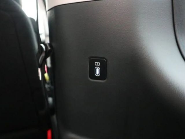 Hyundai Staria Trend