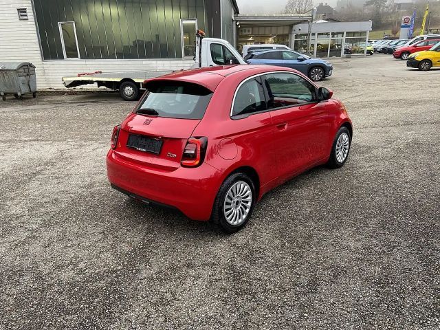 Fiat 500e 42 kWh RED