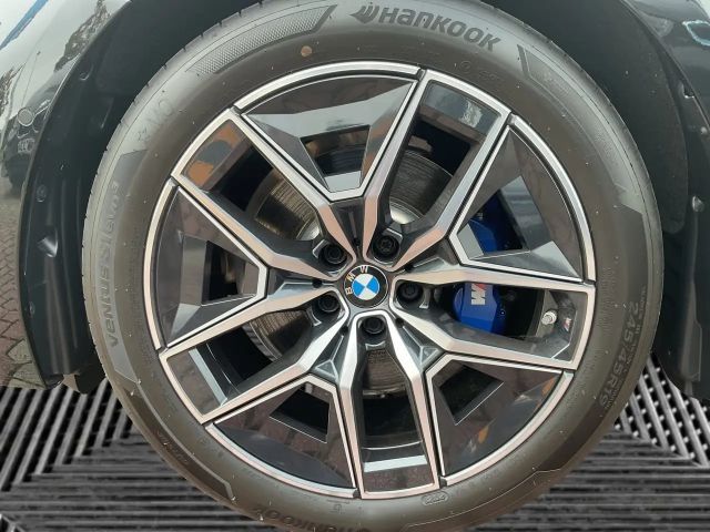 BMW 520 520d M-Sport Sedan