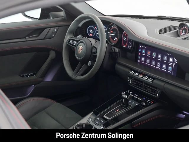 Porsche 992 Cabrio Carrera GTS