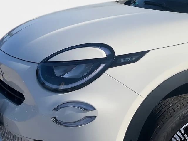 Fiat 600e HYBRID 100 RED KOMFORT STYLE