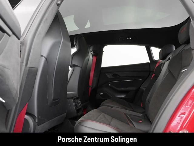 Porsche Taycan GTS Sport Turismo