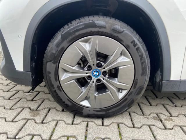 BMW iX1 xDrive