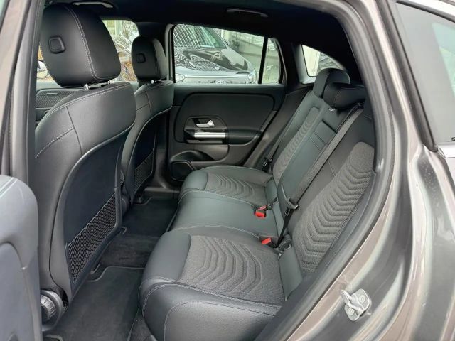 Mercedes-Benz EQA 300 4MATIC Progressive