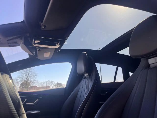 Mercedes-Benz EQE 350 AMG Line Sedan