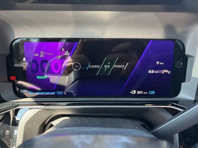 Renault 4 E-Tech Iconic