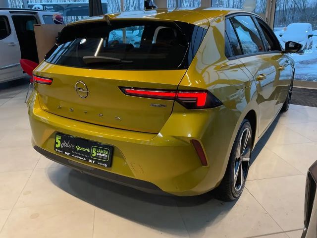 Opel Astra 1.6 Turbo Edition Turbo