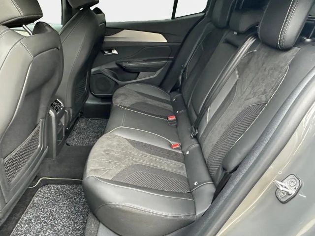 Peugeot 408 GT-Line Hybrid