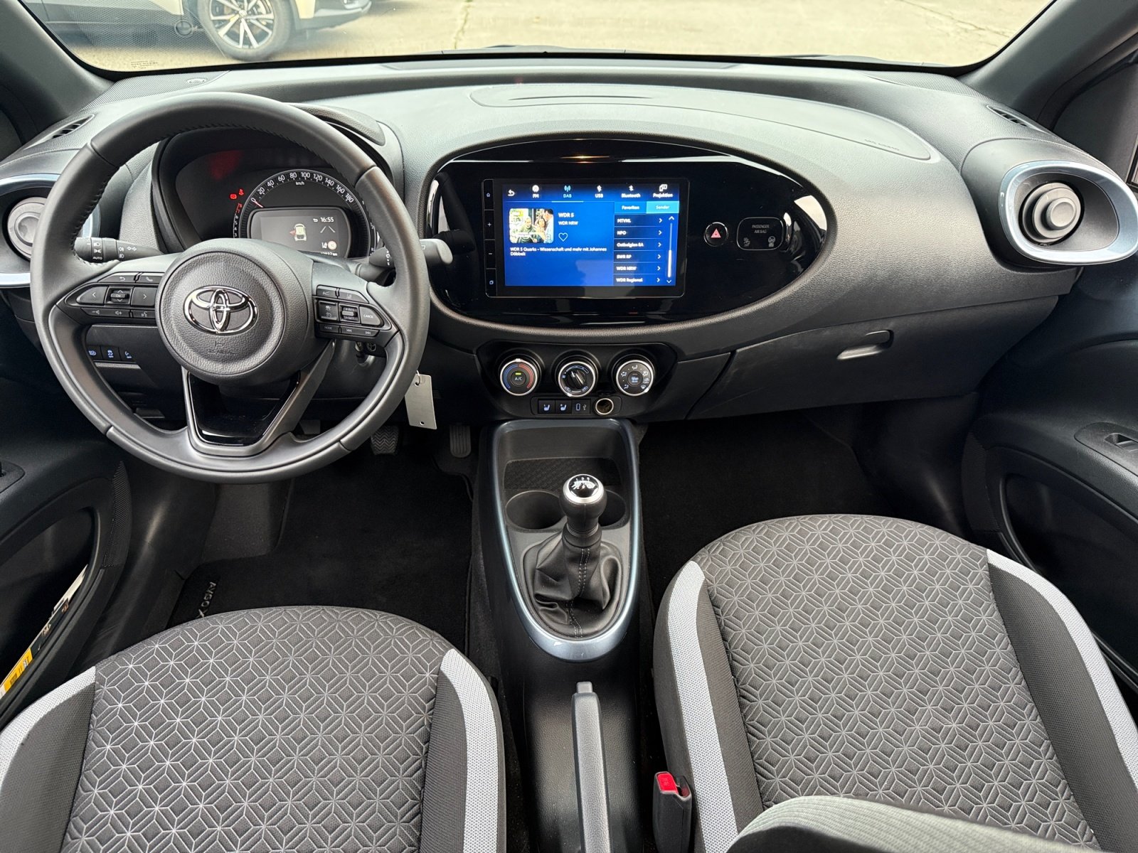 Toyota Aygo X 5-deurs Basis