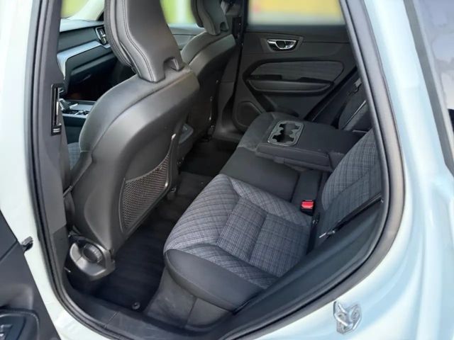 Volvo XC60 AWD Momentum