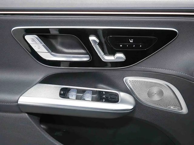 Mercedes-Benz EQE 350 Sedan