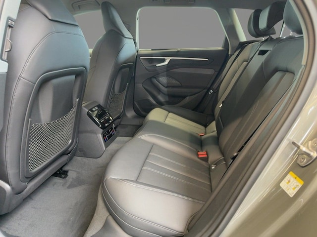 Audi A6 Avant Quattro S-Tronic