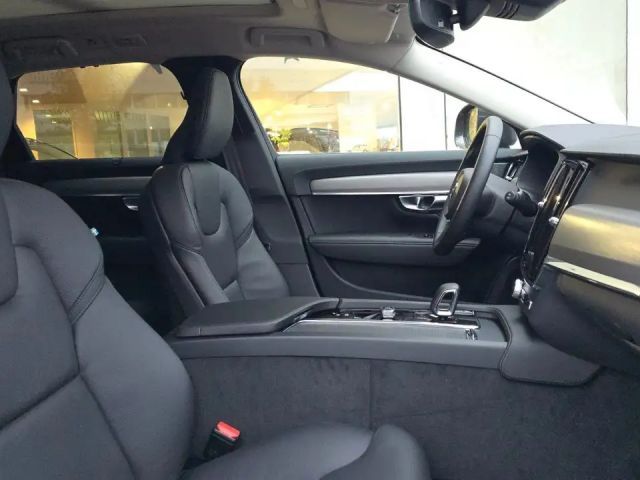 Volvo V90 Cross Country AWD Plus