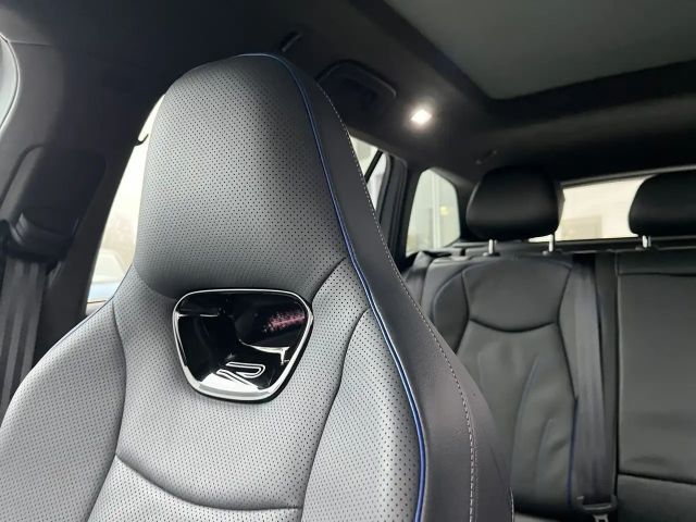 Volkswagen Passat 4Motion DSG R-Line Variant