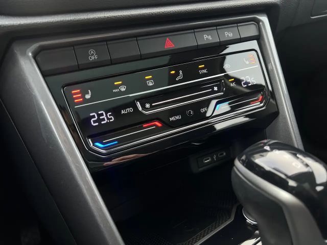 Volkswagen T-Roc 2.0 TD Allrad LED Navi Pano USB Parkassistent