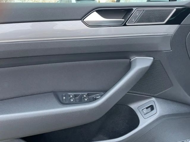 Volkswagen Passat 2.0 TDI Business DSG Variant