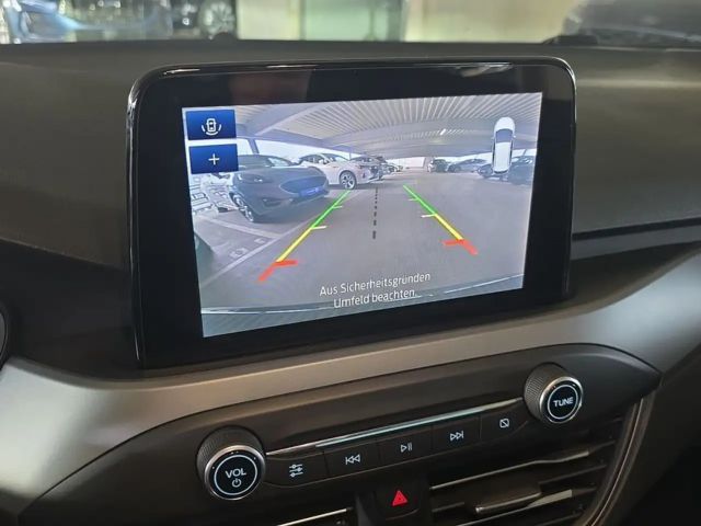 Ford Focus Cool & Connect EcoBoost Wagon