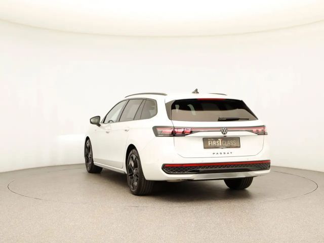 Volkswagen Passat 4Motion DSG R-Line Variant