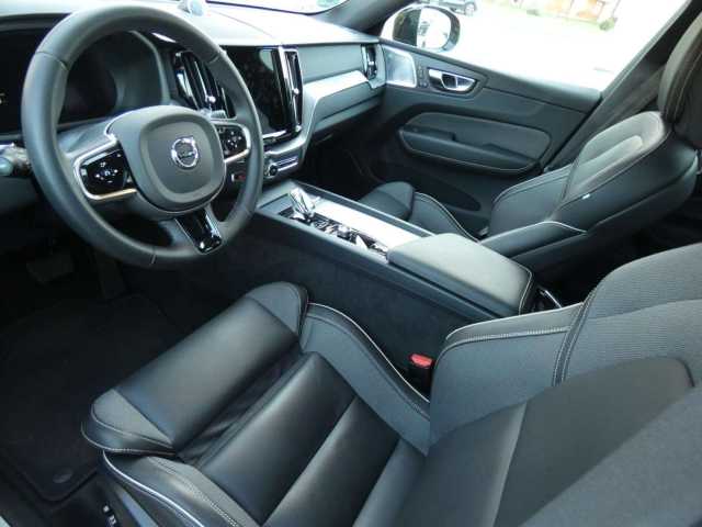 Volvo XC60 AWD Dark Ultimate