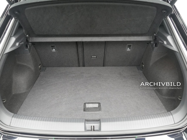 Volkswagen T-Roc T-Roc R  PANO MATRIX AKRAPOVIC AHK LEDER MEMOR