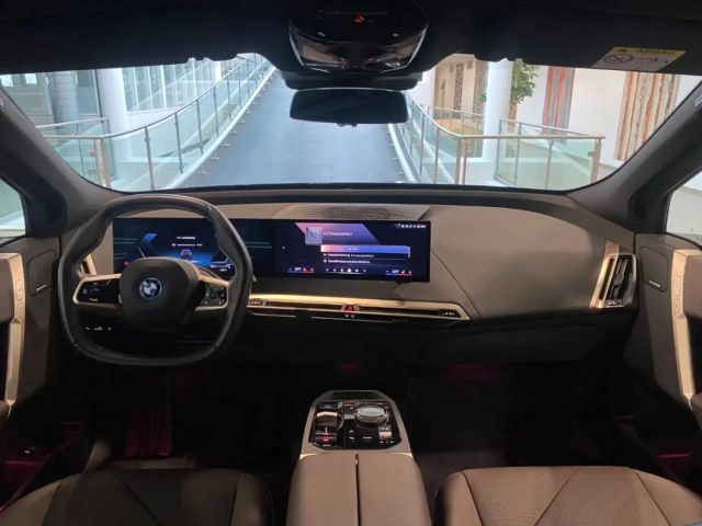 BMW iX xDrive50