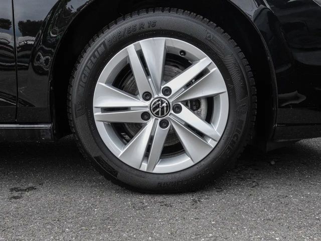 Volkswagen Golf 1.5 TSI Life