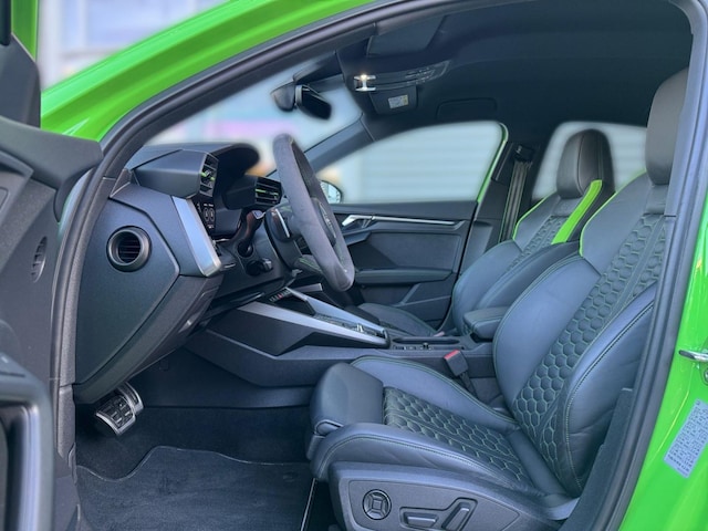 Audi RS3 Quattro S-Tronic Sedan