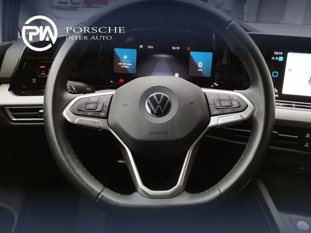 Volkswagen Golf Life Variant