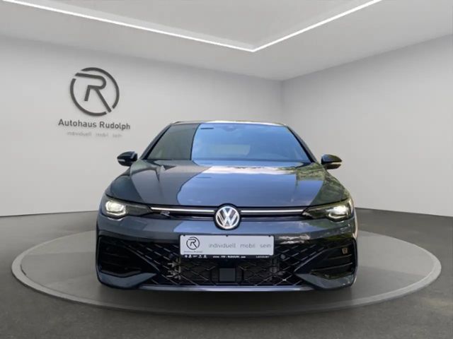 Volkswagen Golf 2.0 TDI DSG Golf VIII R-Line