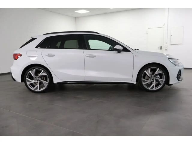Audi A3 35 TFSI S-Line Sedan Sportback
