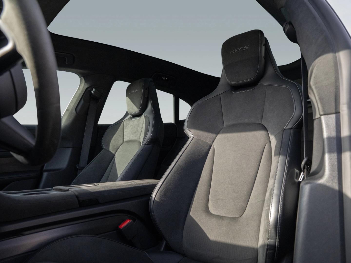 Porsche Taycan GTS Sport Turismo