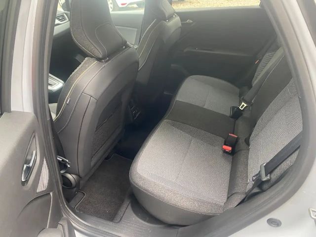 Renault Captur EDC Hybrid Techno