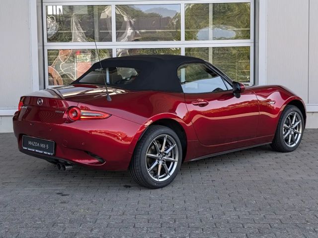 Mazda MX-5 Exclusive-line SkyActiv