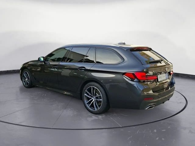 BMW 520 520d M-Sport Touring xDrive