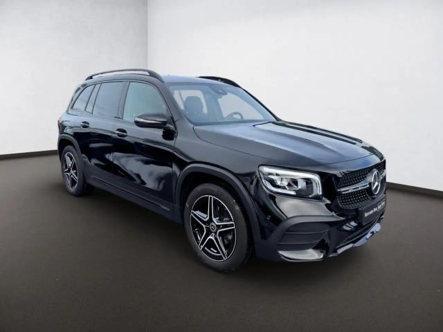 Mercedes-Benz GLB 200 AMG Line