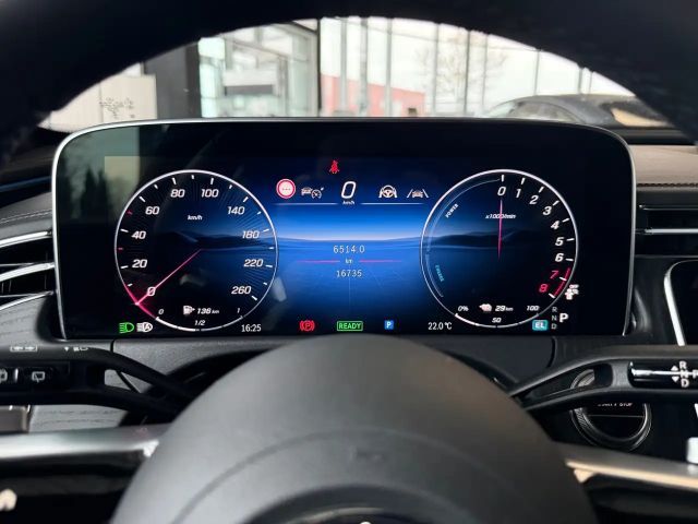 Mercedes-Benz E 300 AMG Line E 300 e