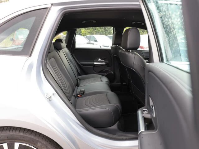 Mercedes-Benz B 200 B 200 d Progressive